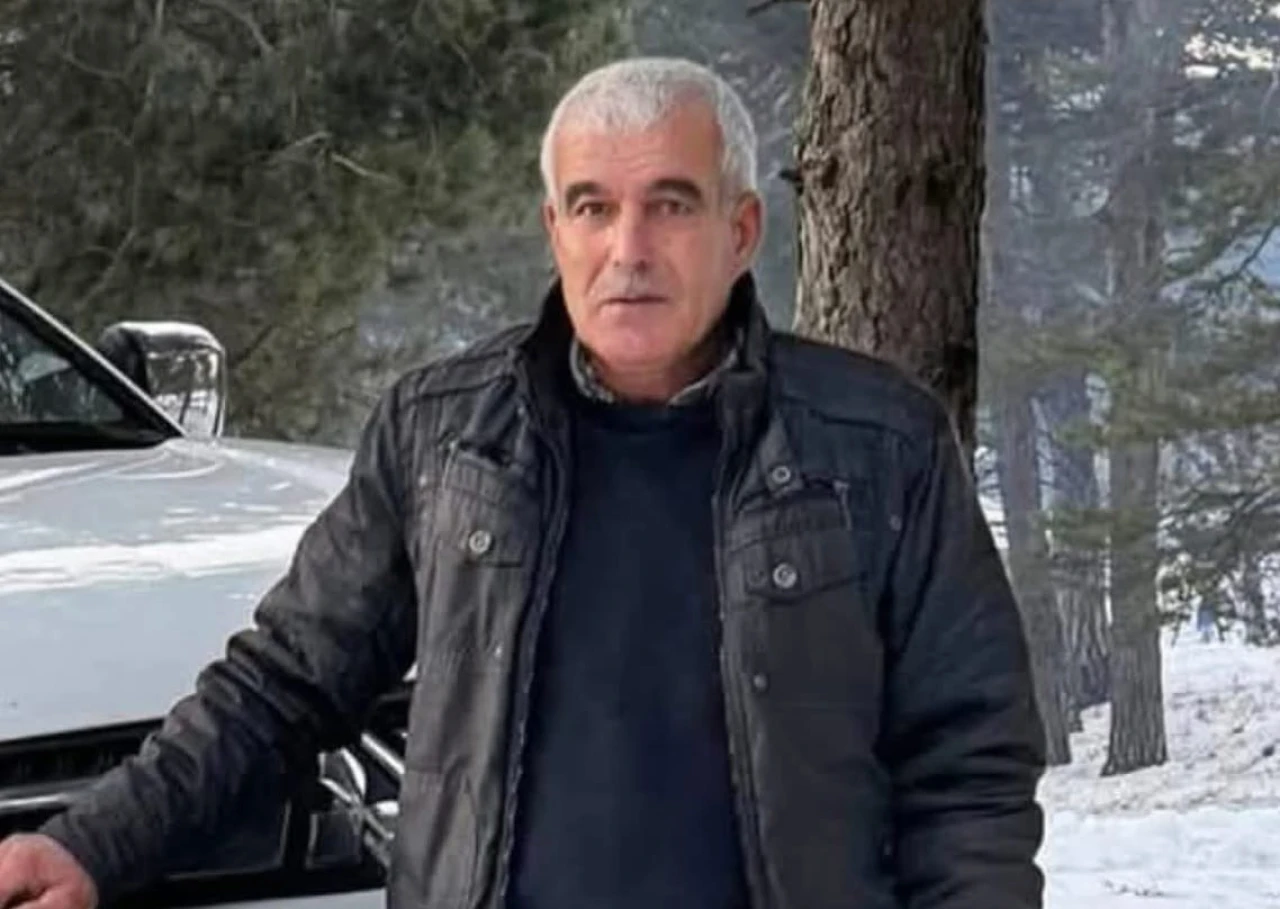 Akçadağ’da Kavak Ağacının Altında Kalan Şahıs Hayatını Kaybetti
