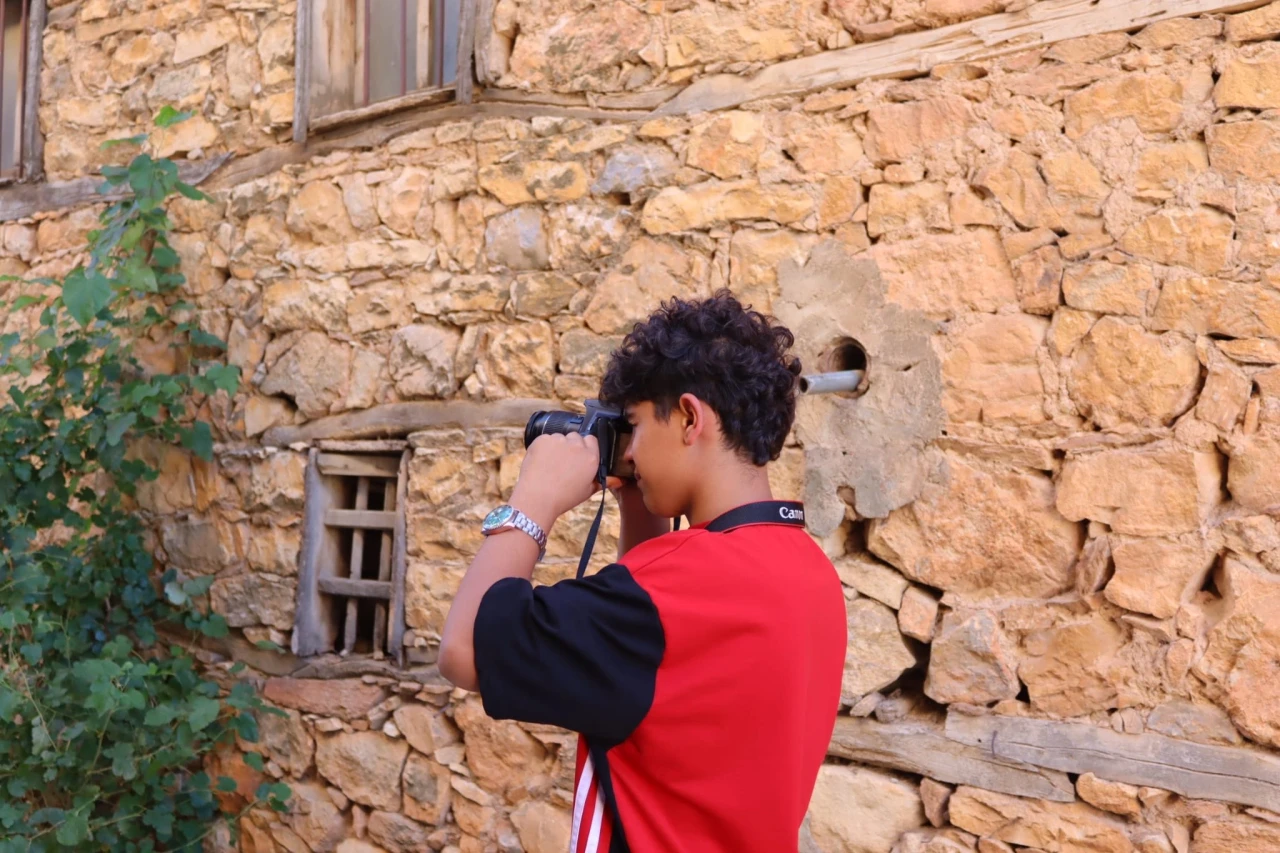 Düşler Atölyesi ile Çocuklar Fotoğrafçılığı Keşfediyor