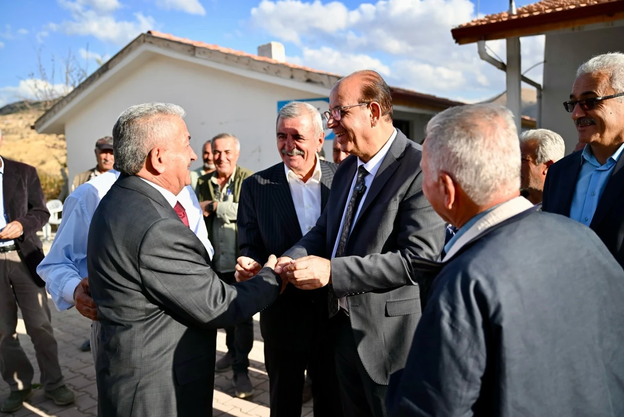 Başkan Geçit, Seyituşağı ve Yalınkaya Mahallelerinde Vatandaşları Dinledi