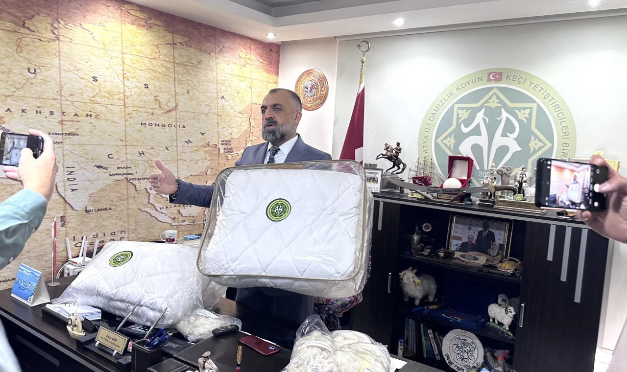 Malatya Koyun Keçi Yetiştiricileri Birliği Yünleri Değerlendiriyor