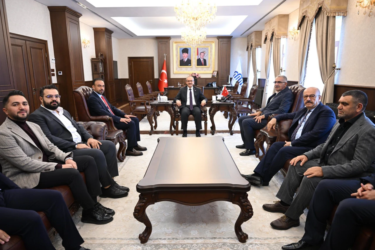 MÜSİAD Malatya Heyeti, Vali Seddar Yavuz’u Ziyaret Ederek Görüştü