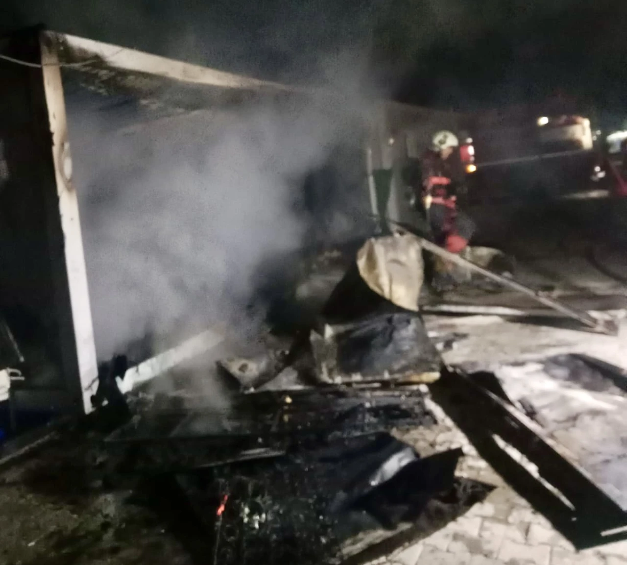 Malatya’da Konteyner Kentte Gece Yarısı Korkutan Yangın