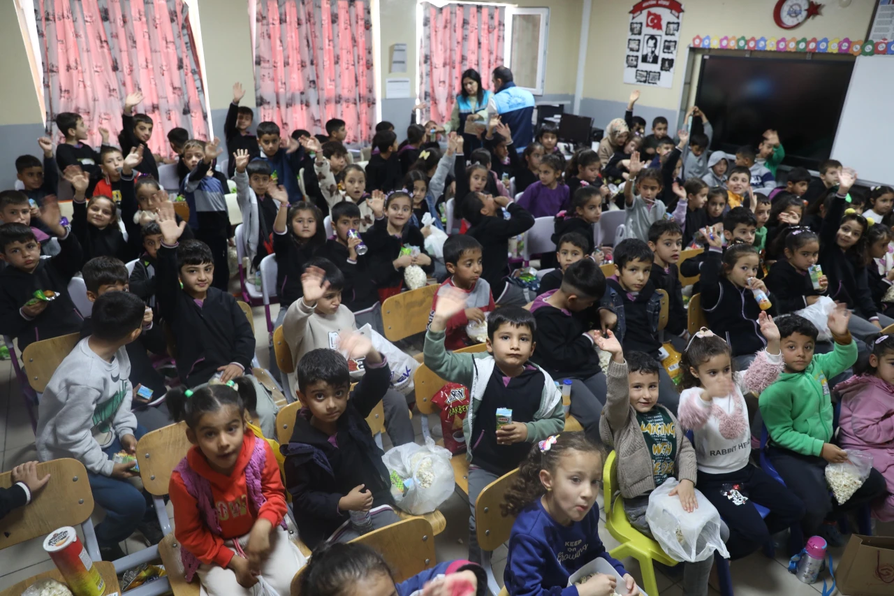 Battalgazi Belediyesi Çocukları Sinemayla Buluşturuyor