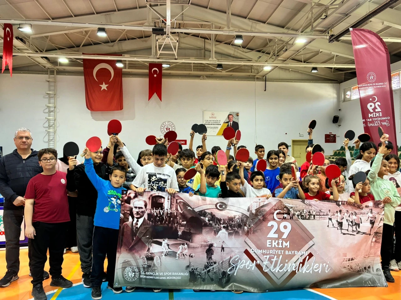 Cumhuriyet Kupası Masa Tenisi Turnuvasına 102 Sporcu Katıldı