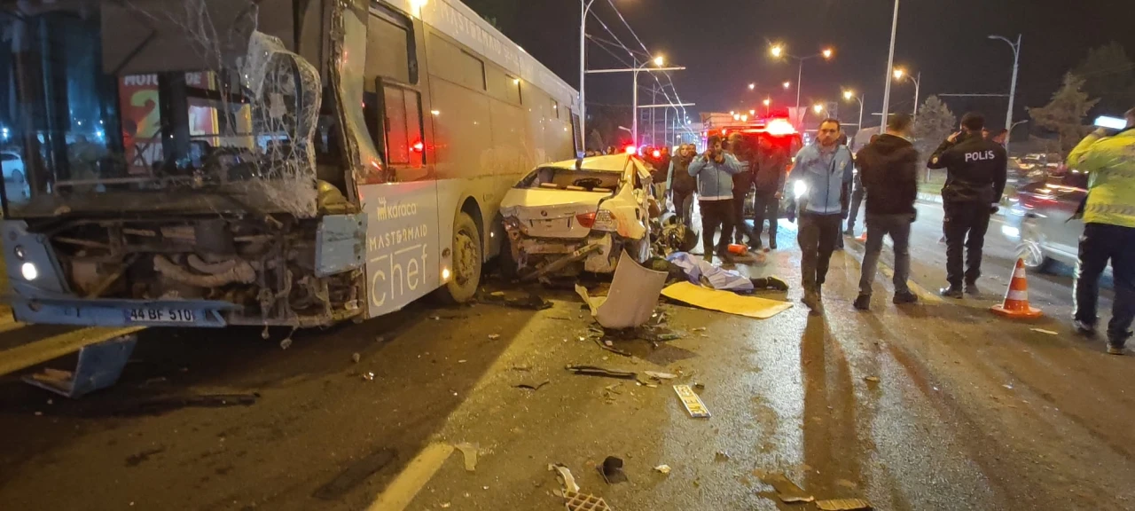 Yimpaş Kavşağında Zincirleme Trafik Kazası: Ölü ve Yaralılar Var