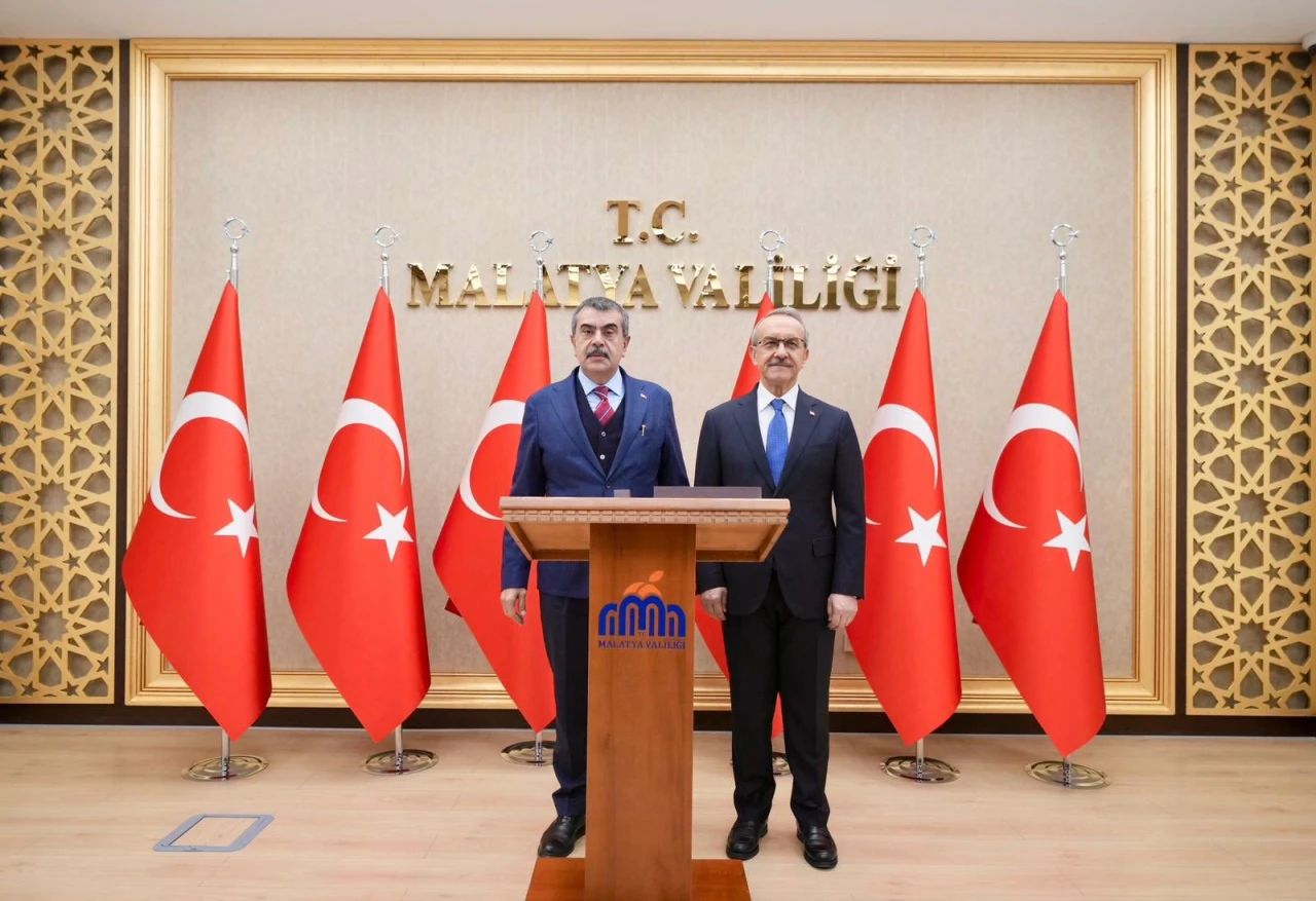 Bakan Yusuf Tekin Malatya Ziyaretinde Valilik ve Kurumlarla Görüştü