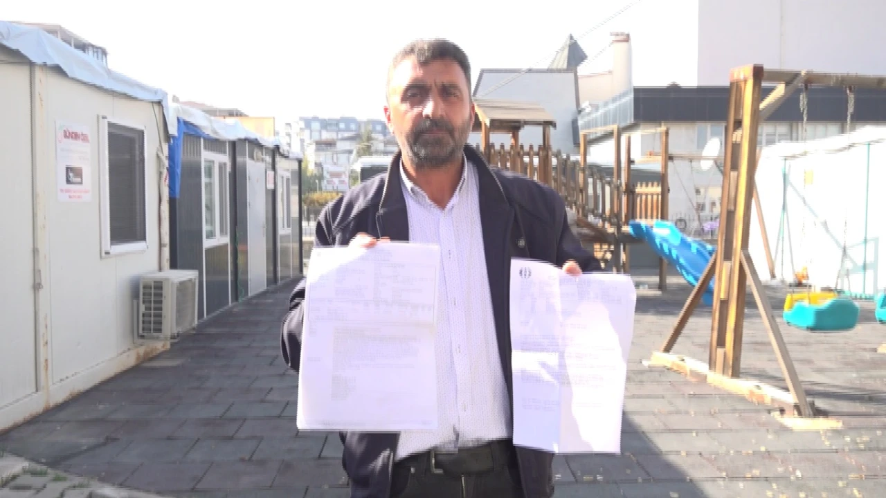 Depremde Yaralanan Çocuğu İçin Üç Yıldır Tek Başına Mücadele Ediyor