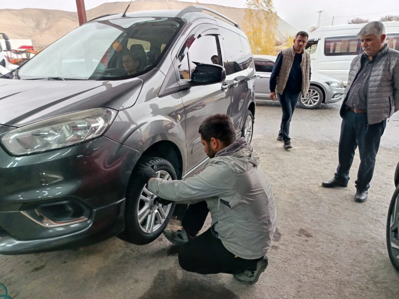 Kış Lastiği Uygulaması 15 Kasım’da Devrede: Sanayide Yoğunluk Arttı