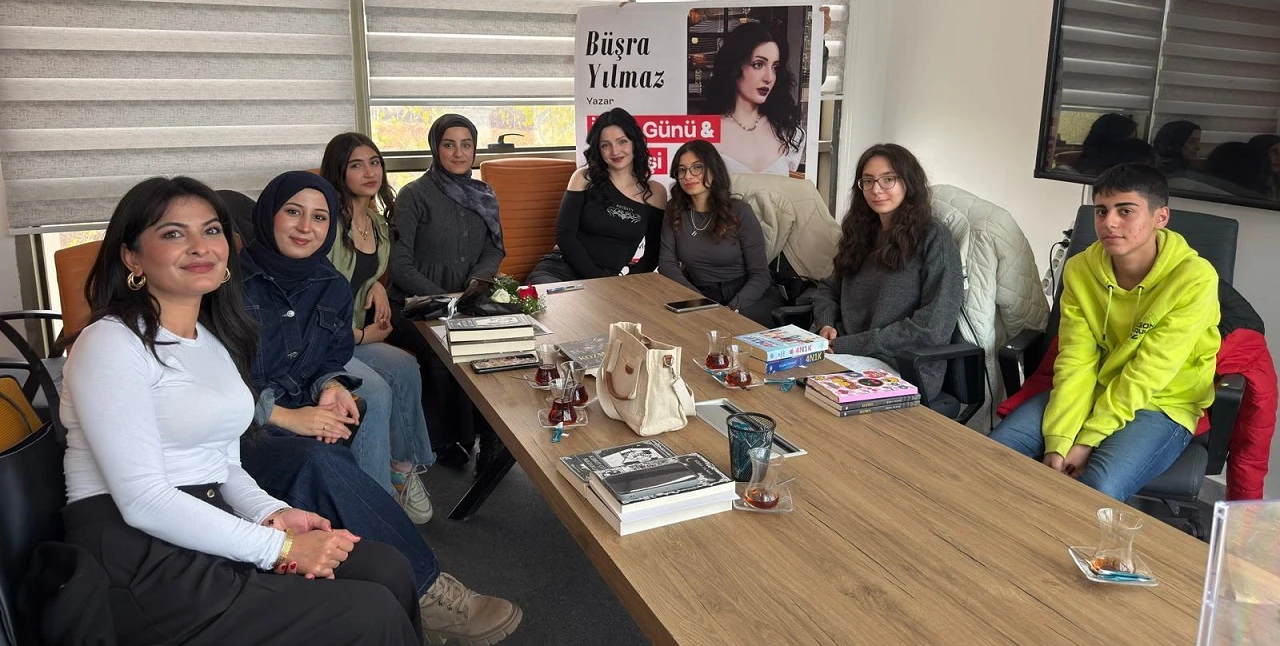 Yazar Büşra Yılmaz Beş Yıl Sonra Döndüğüm İçin Çok Heyecanlıyım