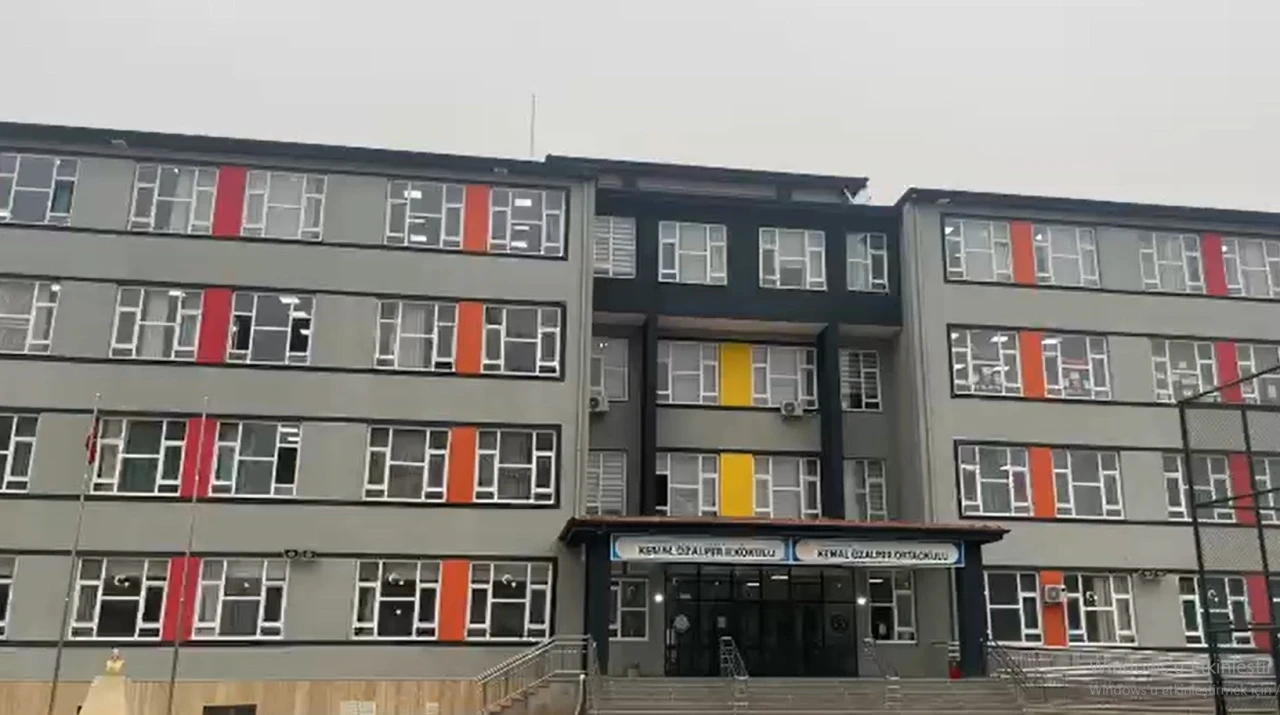 Malatya'da Akran Zorbalığı Dehşeti: 13 Yaşındaki Çocuk Yoğun Bakımda