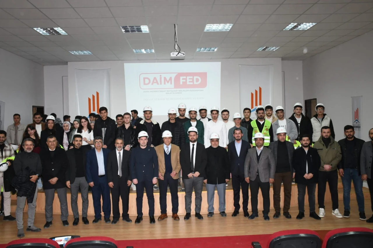 Esen: “Yıkılan Binaların Yüzde 95’i Eski Yapılar, Dönüşüm Gecikiyor”