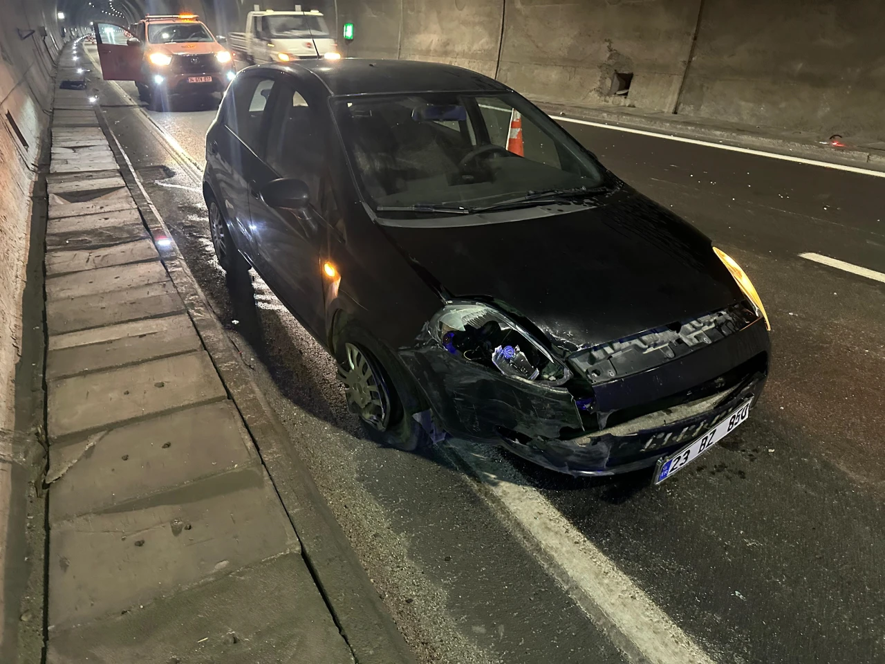 Erkenek tünelinde trafik kazası: 1 yaralı var!
