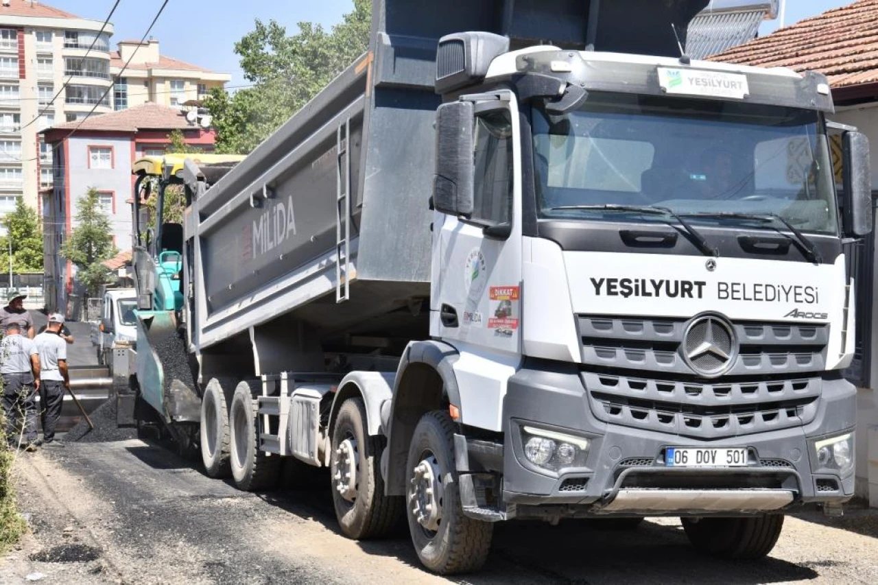Aşağıbağlar Mahallesi’nde yol konforu artıyor