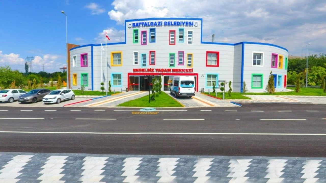 Battalgazi Engelsiz Yaşam Merkezi'nde dil ve konuşma terapisi