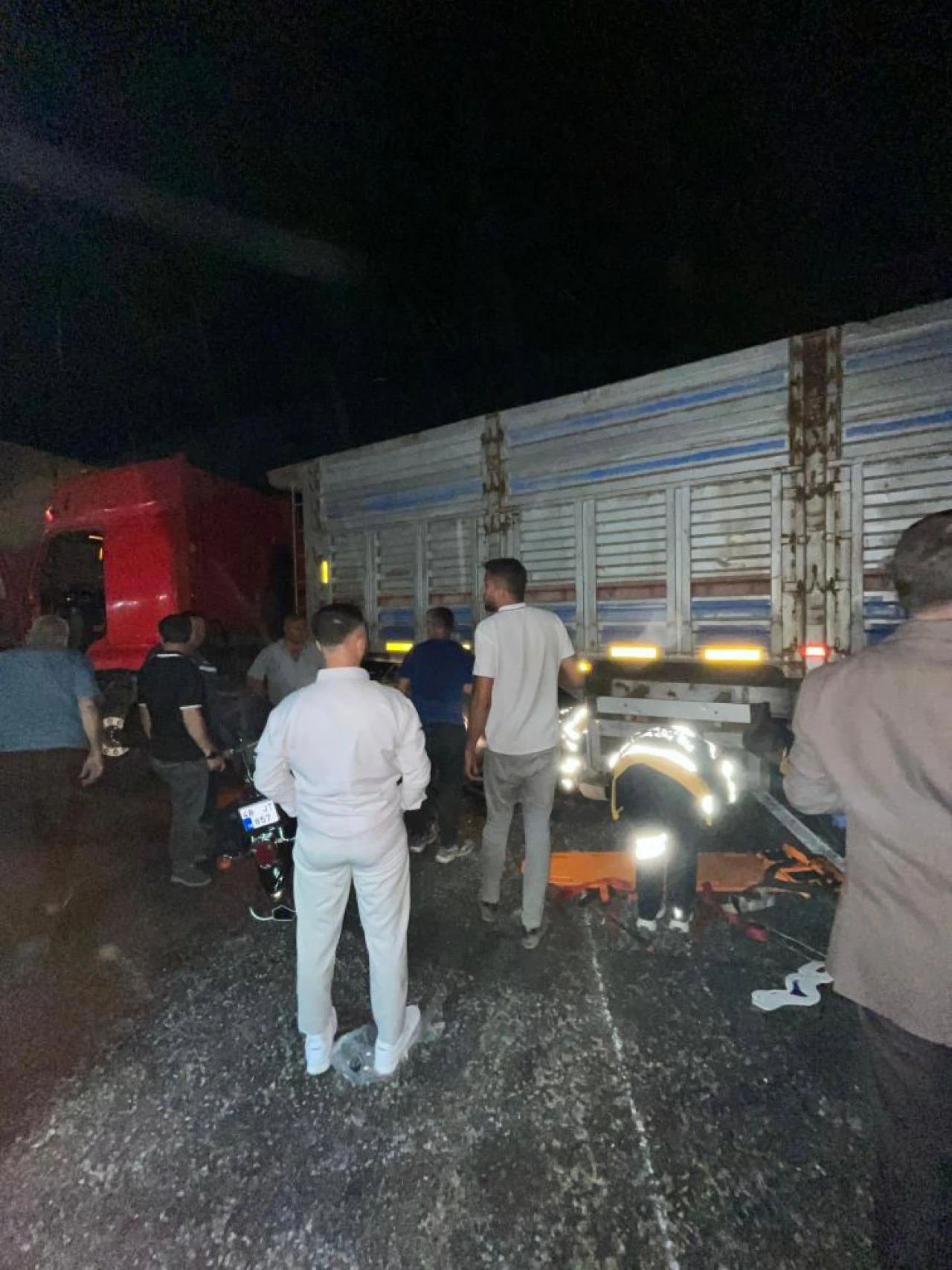 Malatya-Adıyaman Yolunda Trafik Kazası: Motosiklet Sürücüsü Yaralandı