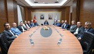 TSO heyeti ve Vali Seddar Yavuz ile bir araya geldi