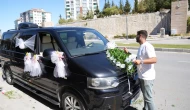 Genç Çifte Başkan Jest’i: Makam Aracı Gelin Arabası Oldu