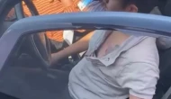 MOTAŞ şoförü tartıştığı genç sürücüyü annesinin yanında darp etti
