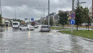 Malatya’da Sokaklar Göle Döndü, İşyerlerini Su Bastı