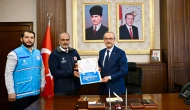 Vali Yavuz’dan TDV’nin Vekaletle Kurban Organizasyonuna Bağış Desteği