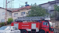 Emekli Öğretmenin Evinin İçinde Gizemli Ölüm: Olay Yeri İnceleniyor!