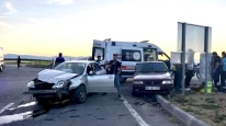 Kuzey Çevreyolu’nda İki Otomobil Çarpıştı: 2 Yaralı