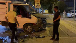 Yeşilyurt'ta Pikap ile Otomobil Çarpıştı: 3 Yaralı