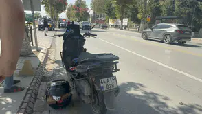 Malatya'da Otomobille Çarpışan Motosikletli Kurye Yaralandı