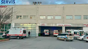 Bostanbaşı'nda Trafik Kazası: 4'ü Çocuk 5 Kişi Yaralandı