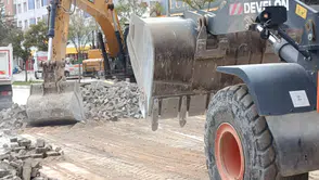 Darende D-300 Karayolunda Sıcak Asfalt Çalışması Başladı