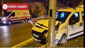 Aydınlatma Direğine Çarpan Araçta 2 Yaralı!