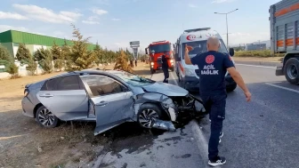 Malatya’da İki Otomobil Çarpıştı: 1’i Ağır 2 Yaralı