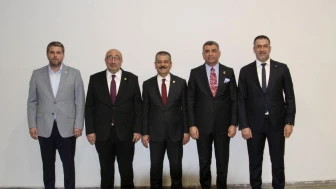 Elazığ ve Malatya Arasında Kayısı Tescili Tartışması: Vekillerden Ortak Mesaj