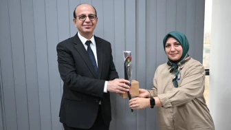 Başkan Geçit'ten Öğretmenlere Jest: Hem Hediye Hem İndirim