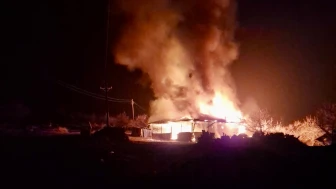 Hekimhan'da Korkutan Yangın: Ev Kullanılamaz Hale Geldi