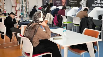 Yeşilyurt Belediyesi, Okuma Tutkusunu Artırmaya Devam Ediyor!