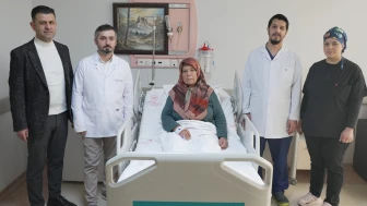 Malatya’da 70 Yaşındaki Hastadan 2 Kilo 200 Gramlık Tümör Alındı