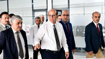 Çilesiz semt pazarı, modern kütüphane ile dönüşüyor