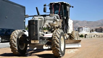 Başkan Geçit: "Yollar bir şehrin aynasıdır"
