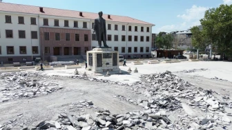 Bakanın talimatıyla Kapalı Çarşı'nın güncellenme süreci hızlandı