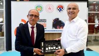 8. ULUSLARARASI ALTIN KAYISI SATRANÇ TURNUVASI ÖDÜL TÖRENİ YAPILDI