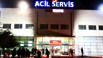 İşyeri Önünde Silahlı Saldırı: 2 Yaralı, 3 Gözaltı