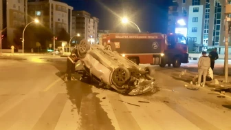 Malatya Turgut Özal Mahallesi’nde Trafik Kazası: 2 Yaralı