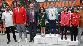 Malatya'da Uluslararası Güreş Turnuvası Heyecanı Sona Erdi