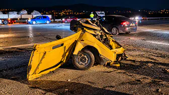 Otomobilin İkiye Bölündüğü Kazada Hayatını Kaybedenler Var