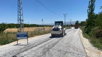 Büyükşehir'den Kırsalda Rekor Hizmet: 860 Km Asfalt Serildi