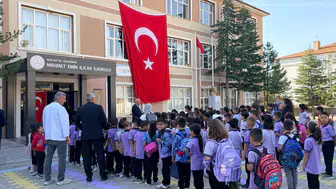 Darende'de Yeni Eğitim Öğretim Yılı 4 Bin Öğrenciyle Başladı