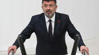 Veli Ağbaba Pazar Ziyaretinde Fenalaşarak Hastaneye Kaldırıldı