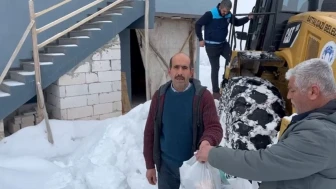 Battalgazi’de Kar Engel Tanımadı: Hasta İçin 21 Km Yol Açıldı