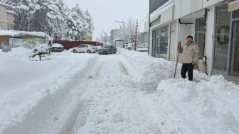Malatya’da Kar Esareti: Doğanşehir’de Kar 1 Metreyi Aştı